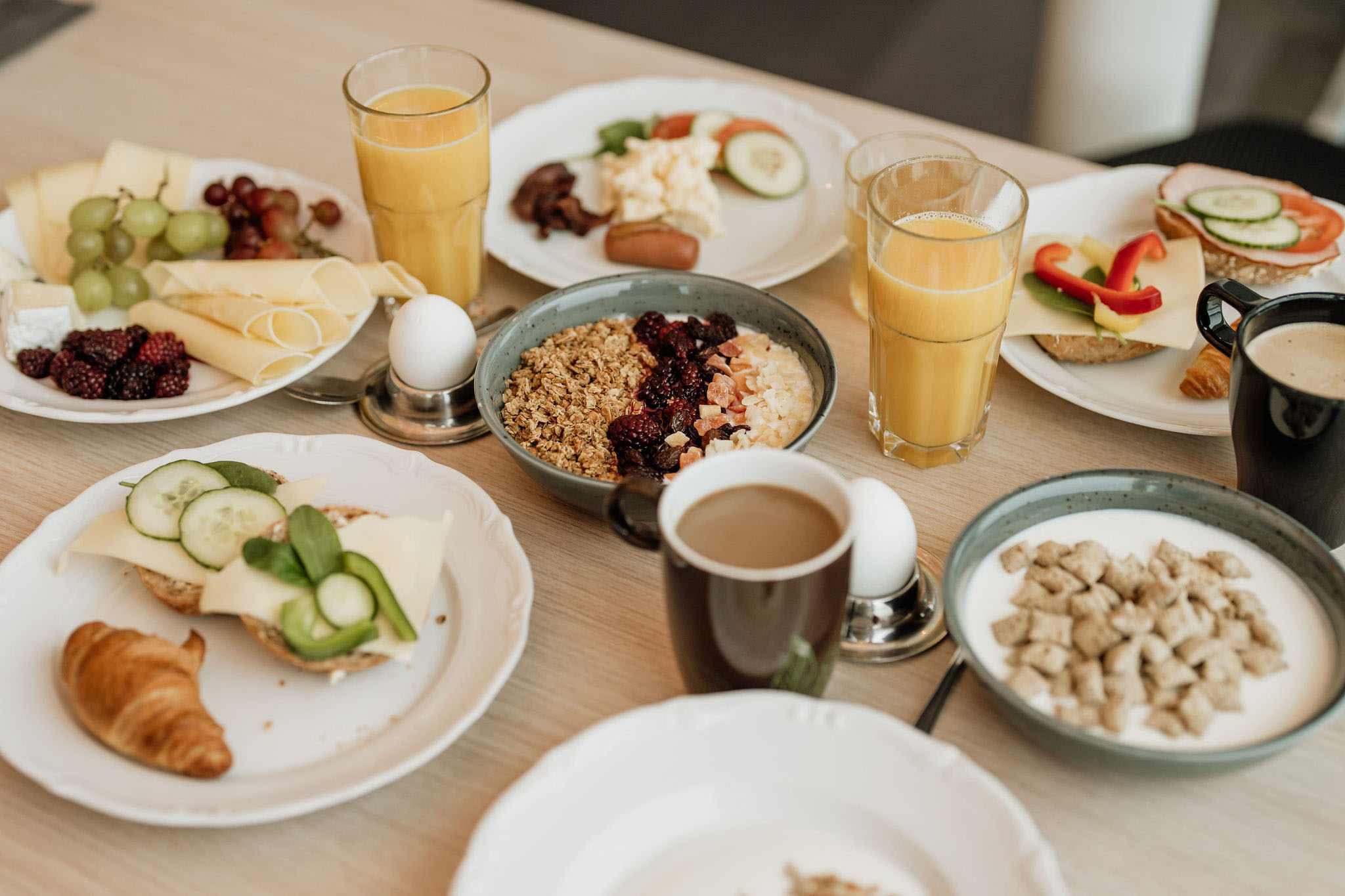 Frokost og dessert på spa hotell i Sverige – overnatting etter shopping fra Norge